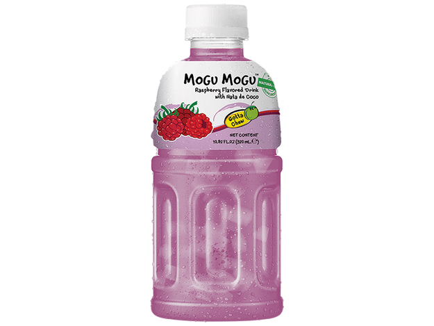 Himbeergetränk mit Nata de Coco