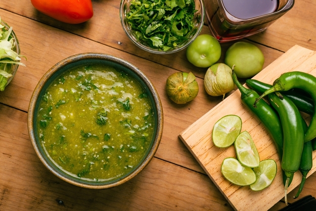 Koriander-limetten-dipsauce