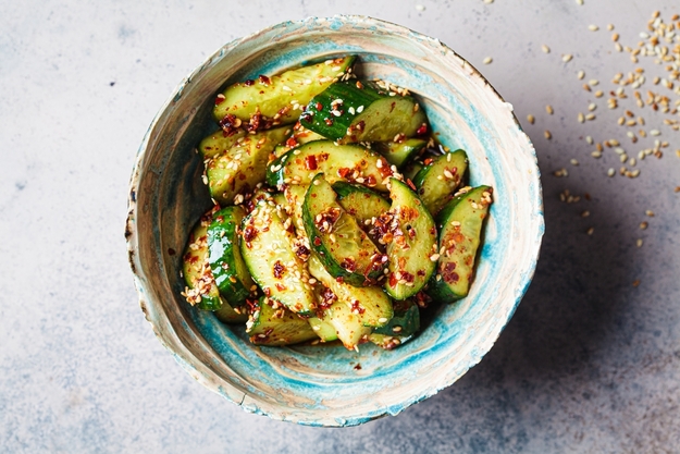 Scharfer gurkensalat