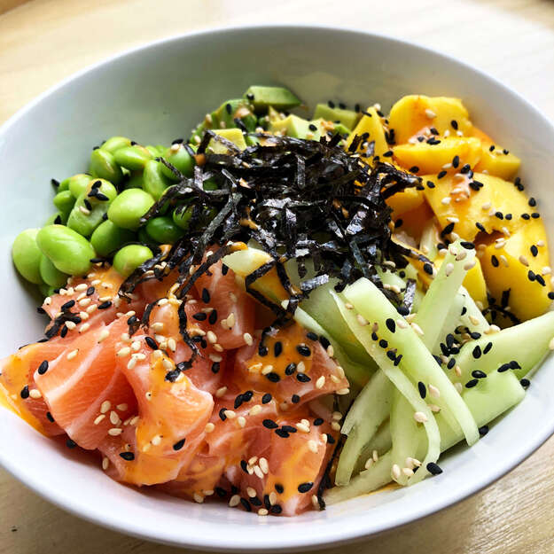 Poké Bowl mit Lachs