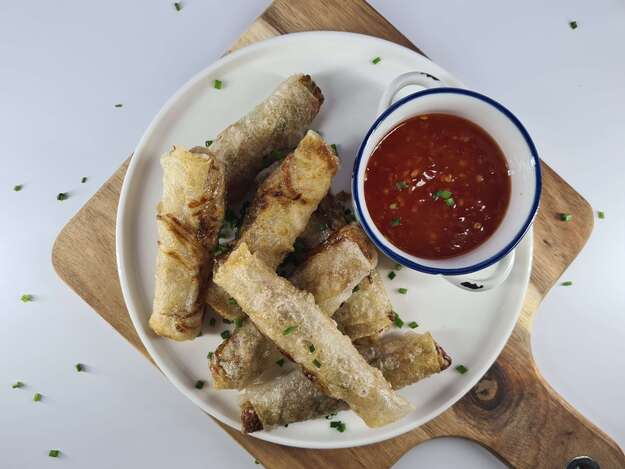 Frühlingsrolle mit Sojasprossen
